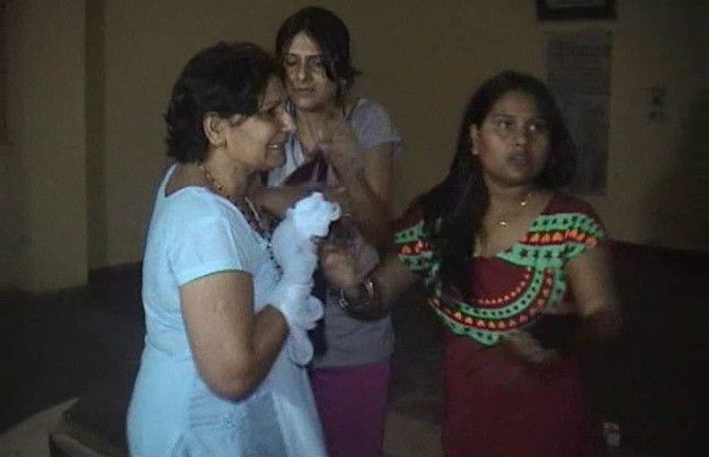 Meerut हॉस्टल की छात्रा बोली- वार्डन बनाती है युवकों से दोस्ती करने का दबाव