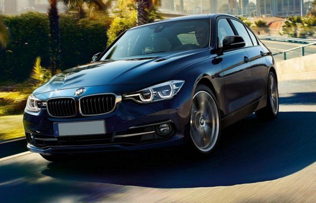 BMW 330i BMW ने भारत में पेश की नई स्पोर्ट्स कार 330i, जाने क्या है खास