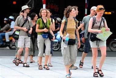 Tourist भारत के अंतरराष्ट्रीय पर्यटक आगमन रैंकिंग में सुधार