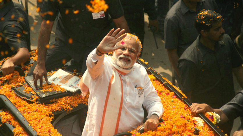 narendra modi वो पांच योजनाएं जिसने बचा ली मोदी की साख