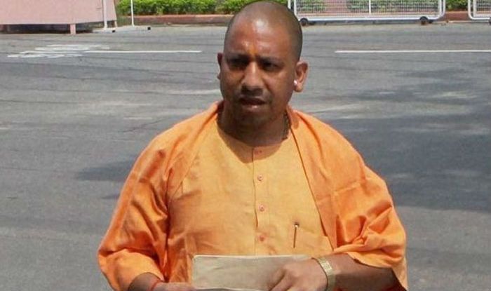 Cm Yogi adityanath अधिकारियों के मायाजाल में उलझे योगी, दौरे के बाद ठगा महसूस कर रहे लोग