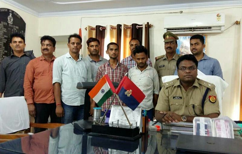 Police ATM बदलकर पैसा निकालने वाले गिरोह का खुलासा, दो गिरफ्तार