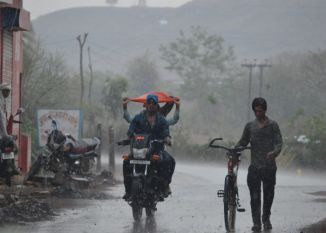 Mora's effect in northern Bihar for the good rain उत्तर बिहार में मोरा के असर से अच्छी बारिश के आसार