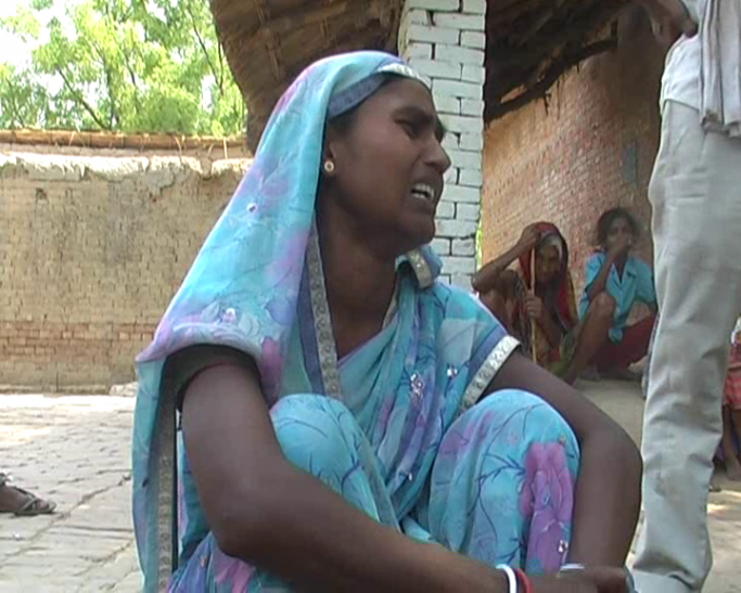 Murder मोबाइल को लेकर हुआ विवाद, नशेड़ी बेटे ने मां को चाकू से गोदकर मार डाला
