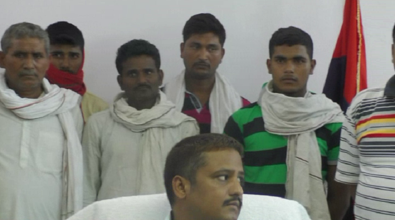 Azamgarh double murder आजमगढ़ डबल मर्डर केस: पुलिस ने सात इनामी आरोपियों को किया गिरफ्तार