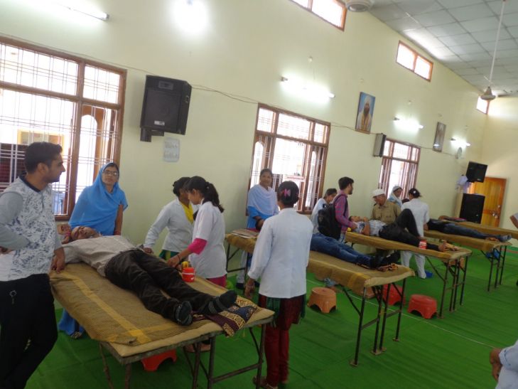balaghat संत निरंकारी मिशन ने 150 यूनिट किया रक्तदान