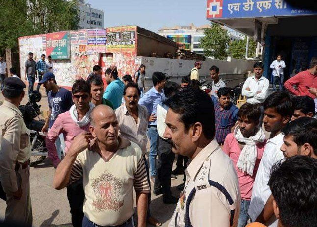 10 lakh SP ऑफिस से 50 कदम दूर, कंस्ट्रक्शन कंपनी के मुनीम से 10 लाख लूटे