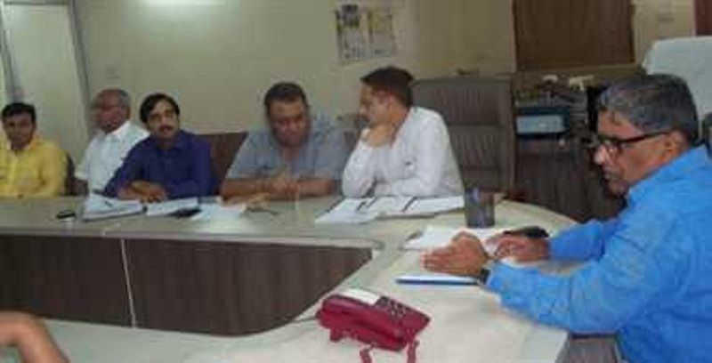 Meeting विकास कार्यो मे ढिलाई बरतने पर होगी जिम्मेदारों पर कार्रवाई: मंडलायुक्त