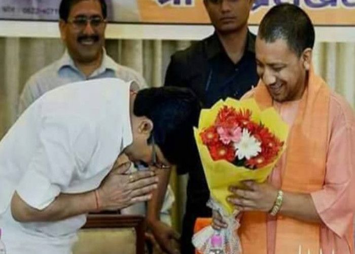 Raja Bhaiya CM Yogi राजा भइया ने बदला पाला, कोविन्द को किया समर्थन