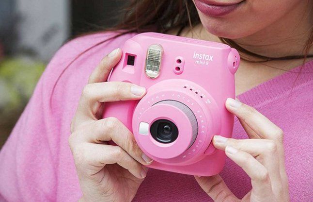 Fujifilm फ्यूजीफिल्म ने 5,999 रुपए में लॉन्च किया 'इंस्टैक्स मिनी 9' कैमरा