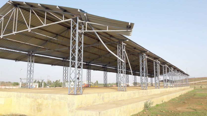 Ashoknagar, Krishi Utpad Mandi, Construction of e मंडी चालू होने से पहले ही उड़ा 30 लाख का टीनशेड