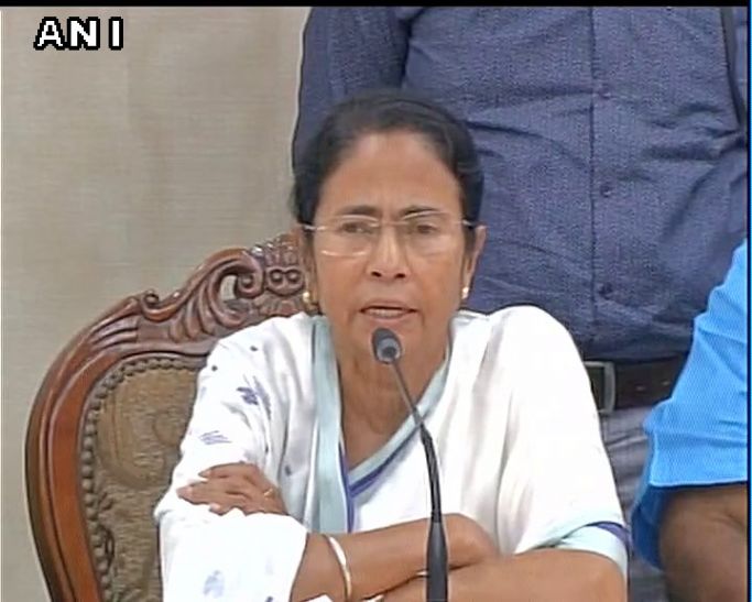 दार्जिलिंग हिंसा: उग्र हुआ आंदोलन, ममता ने कहा बड़ी साजिश