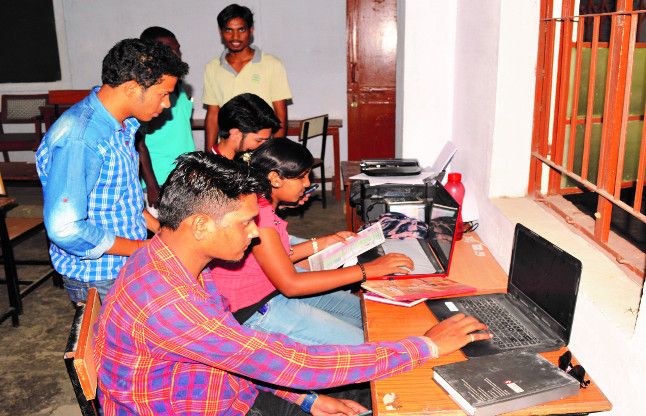 12th students of Korba will have to go out of the कोरबा के 12वीं पास पांच हजार छात्रों को जिले से बाहर जाना पड़ेगा