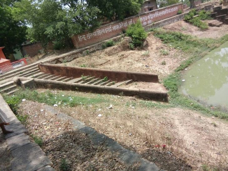 Land Mafia सीएम योगी का आदेश ताक पर, अति प्राचीन देहली विनायक मंदिर व पोखरे पर भू-माफिया की नजर