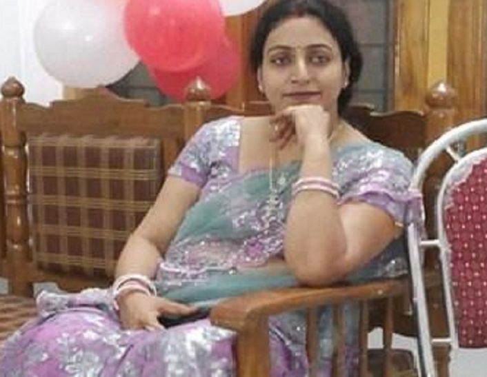 BJP MLA Neelam Karwariya BREAKING: बीजेपी विधायक के बाहुबली पति के खिलाफ CM योगी ने दर्ज करा दी FIR