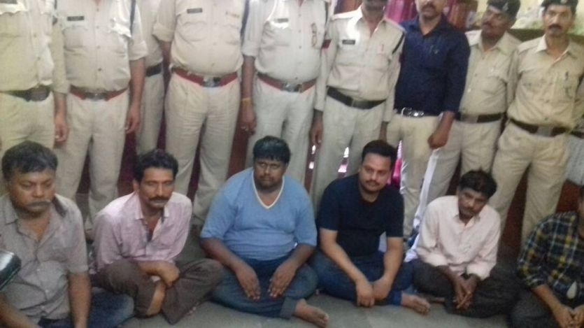 criminal ट्रेनों में यह छह चेहरे दिखें तो हो जाना सावधान, नहीं तो गायब हो जाएगा आपका सोना