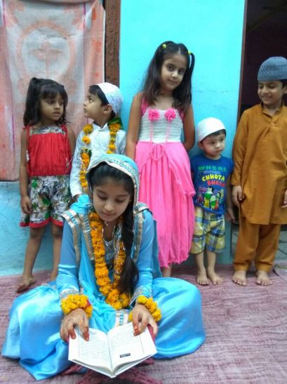 Roja, who is breaking the age restriction for wors इबादत के लिए उम्र की पाबंदी तोड़ रख रहे रोजा