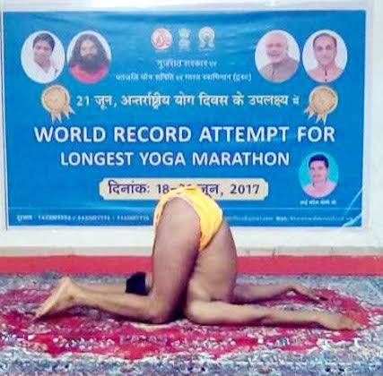 Mahesh Tripathi International Yoga Day: विश्व रिकार्ड बनाने को बुद्ध भूमि के लाल महेश ने शुरू किया योग