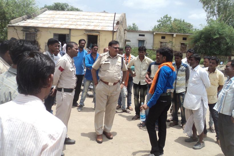 Dhar
परिवहन व्यवस्था न होने से बढ़ी दिक्कत