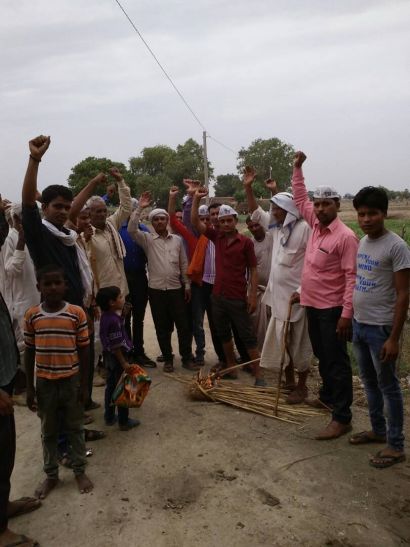 Aam admi party किसानों के साथ जुड़कर विरोधियों की मुश्किलें बढ़ाएगी आम आदमी पार्टी
