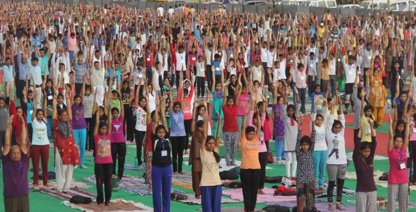 Yoga अंतरराष्ट्रीय योग दिवस पर परेड ग्राउंड में 12 हजार लोग करेंगे योग