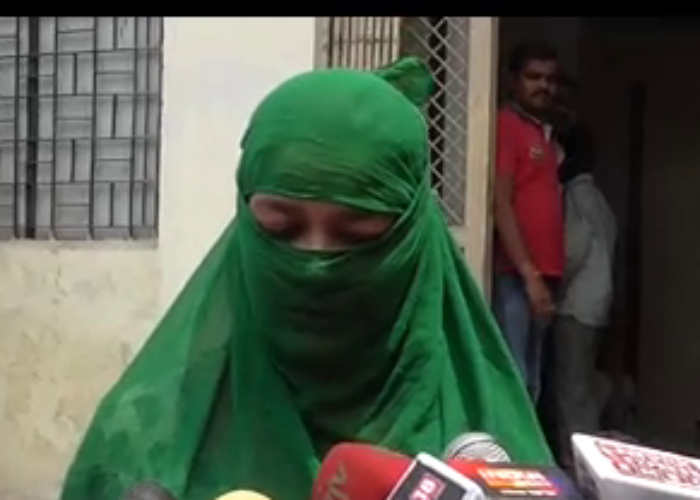 rani रोमियो कहता है शादी करो, नहीं तो तेजाब से नहला दूंगा, पुलिस खामोश