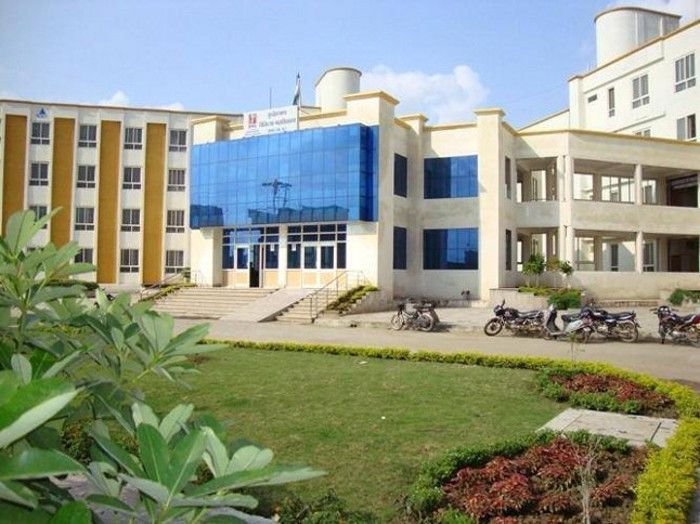 Retired three professors to call off रिटायर्ड तीन प्रोफेसर्स को बुलाकर की भरपाई