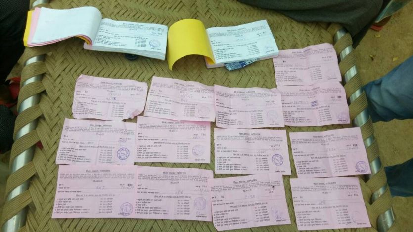 tax evasion सावधान! स्थानीय टैक्स के नाम पर चल रहा है अवैध वसूली का खेल, जरा भी शक हो तो बुलाएं पुलिस, वीडियो में देखें पूरा मामला
