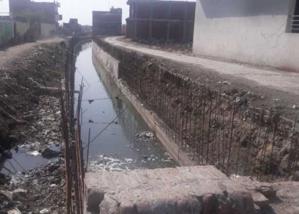 action on drain खबर का असर : नाला निर्माण के घोटाले में ईओ निलंबित