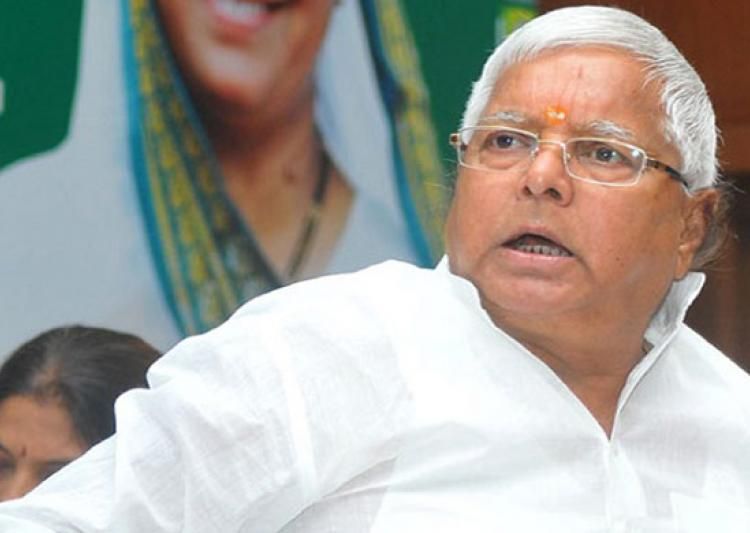 lalu prasad yadav करोड़ों की बेनामी संपत्ति में फंसी लालू फैमिली, आयकर विभाग ने भेजा नोटिस