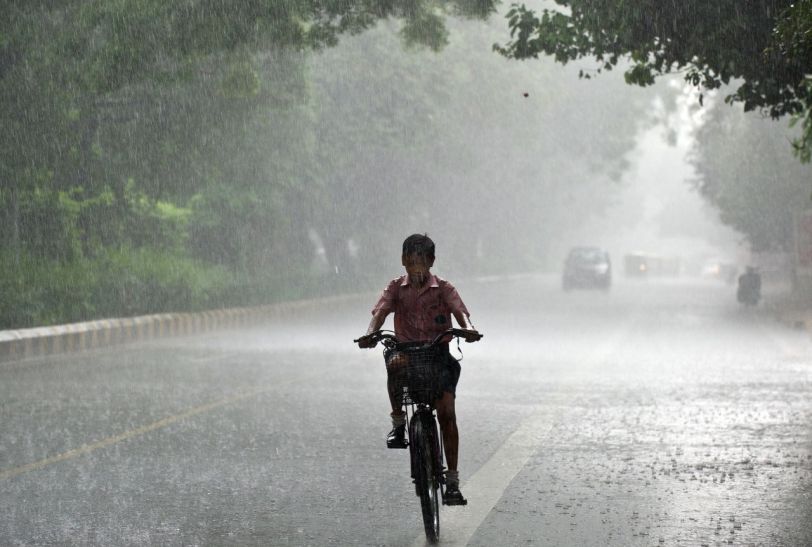 मानसून का इंतजार, दो दिन नहीं आया तो बोवनी पर संकट