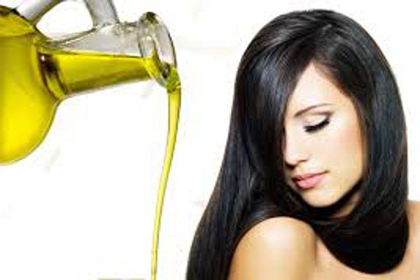 hair care बारिश के मौसम में ऐसे रखें अपने बालों और पैरों का ख्याल