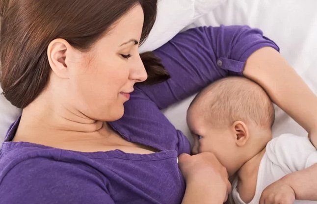Breastfeeding May Lower Women's Risk Of Heart Attack, Stroke - स्तनपान से  महिलाओं में कम होता है दिल के दौरे का खतरा | Patrika News