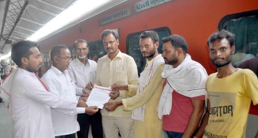 express पीएम मोदी के खिलाफ लामबंद हो रहा मुलायम सिंह यादव का आजमगढ़