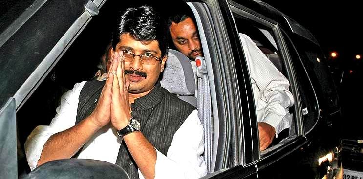 Raja bhaiya एक बार फिर दिखी राजा भैया की ताकत, सुलझा दिया 20 साल पुराना विवाद