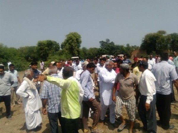 Land dispute पुलिस की तानाशाही से नाराज महिलाओं ने जीटी रोड किया जाम