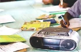 Radio रेडियो के माध्यम से अंग्रेजी बोलना सीखेंगी सरकारी स्कूल की छात्रायें
