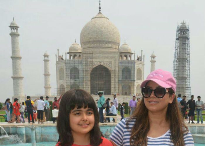 Actress Mahima Choudhry बॉलीवुड अभिनेत्री के साथ सिंगल मदर हैं ये, बेटी साथ पहुंची ताज