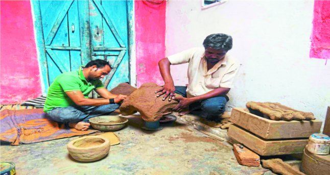 Tikamgarh news in hindi, madhya pradesh news in hi चमकेगी पीतल की अनूठी कारीगरी