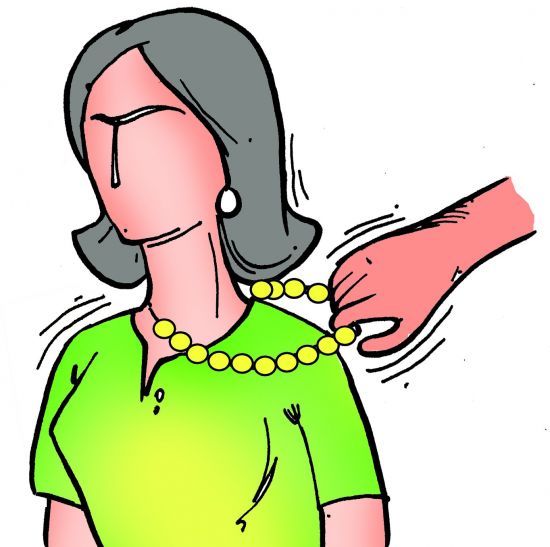 Chhina Mengalsutra from the woman joining the marr कीटनाशक भरी गिलास से महिला ने पानी पिया और...