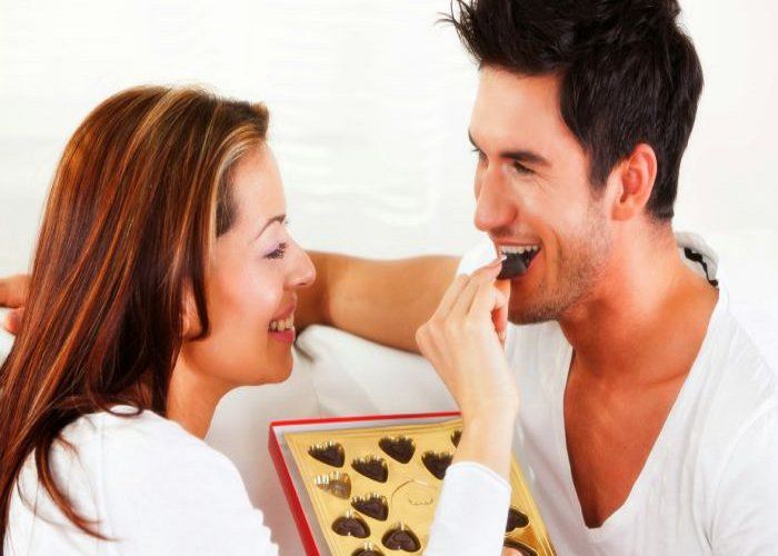 chocolate day चॉकलेट डे : मीठे रिश्ते में ऐसे घोलें मिठास फिर देखें लोगे कैसे बनते है आपके दीवाने