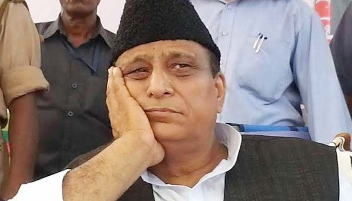 Azam Khan पुलिस चौकी के सामने तोड़ा गया आजम खान के नाम का पत्थर