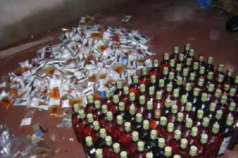 Illegal Wine factory कुटीर उद्योग है देवारा में अवैध शराब का कारोबार