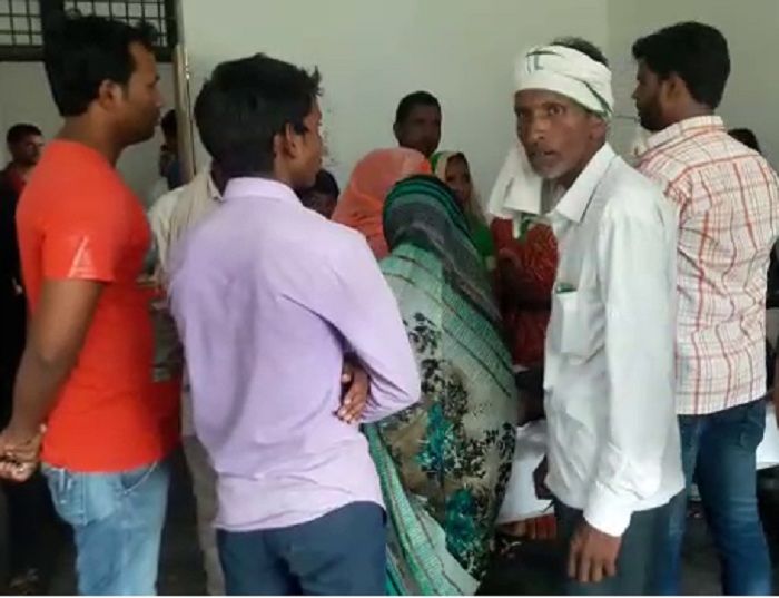 Food Poisoning जहरीली चाय पीने से लगभग दो दर्जन बीमार, एक की हालत गंभीर