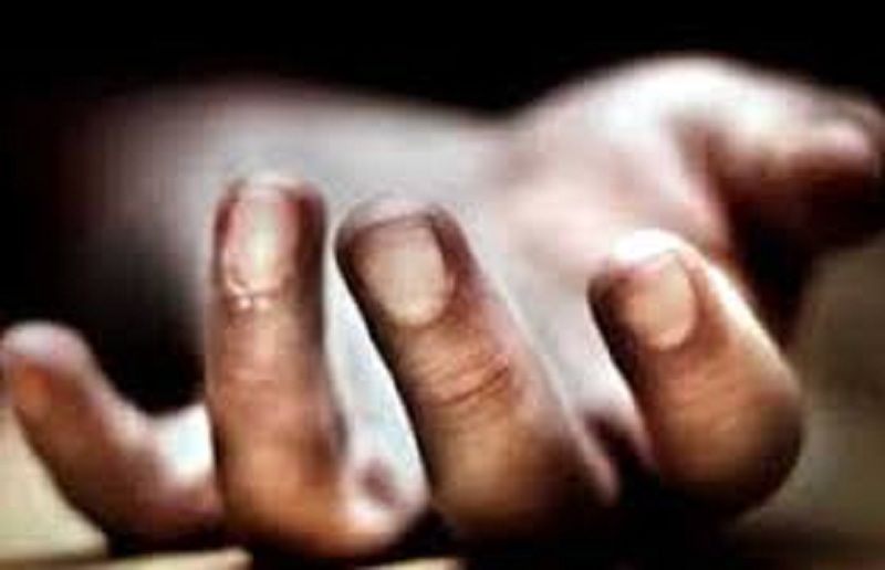 Dead body युवक को गोली मारकर, पेट्रोल से जलाया