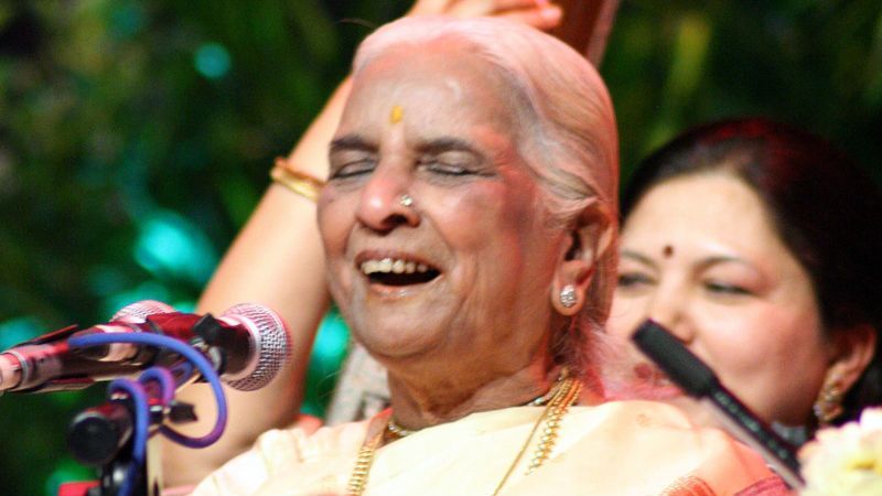 kajri, mirzapur, mirjapur, folk songs, varanasi मिर्जापुर कईला गुलजार हो,कचौड़ी गली सून कईला बलमू