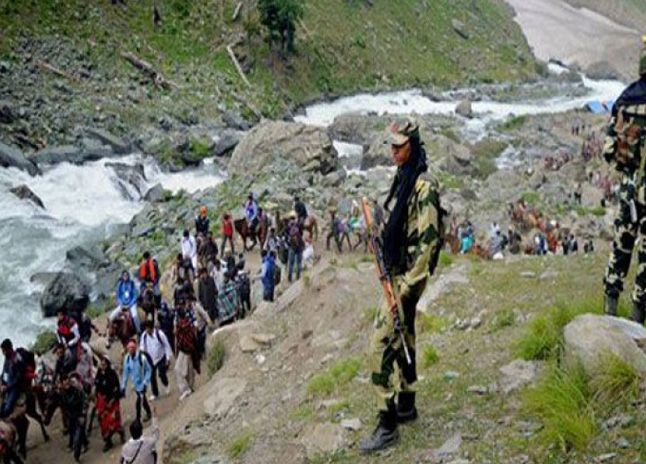 amarnath yatra terrorist attack अमरयात्रा पर आतंकी हमले के बाद यहां फंसे हुए हैं ग्वालियर और डबरा के जत्थे