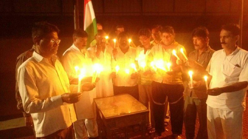 Candle procession अमरनाथ यात्रा में मारे गये लोगों को दी गई श्रद्धांजलि