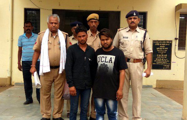 Gang busted in Panna police लॉटरी का झांसा देकर ठगी करने वाले गिरोह का पर्दाफाश, इस तरह फंसाते थे जाल में