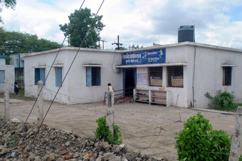 education ऐसा है सीहोर जिले में शिक्षा का स्तर : 150 स्कूल शिक्षक विहीन, नहीं खुलते ताले